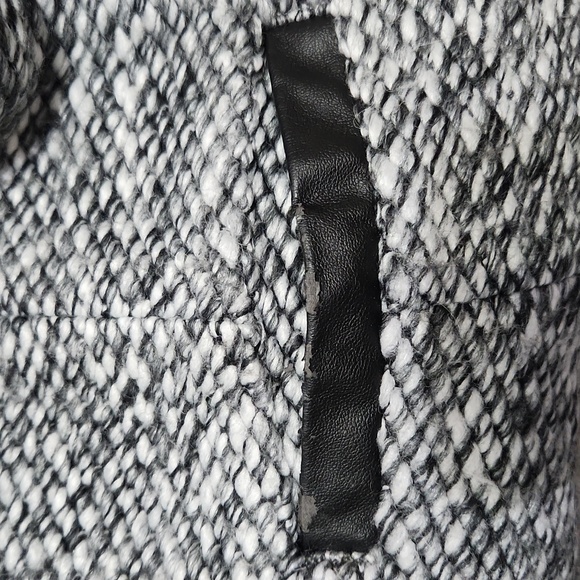 LOFT Wool Sweater Blazer with Faux Leather Pockets -Size 6 - Picture 10 of 12